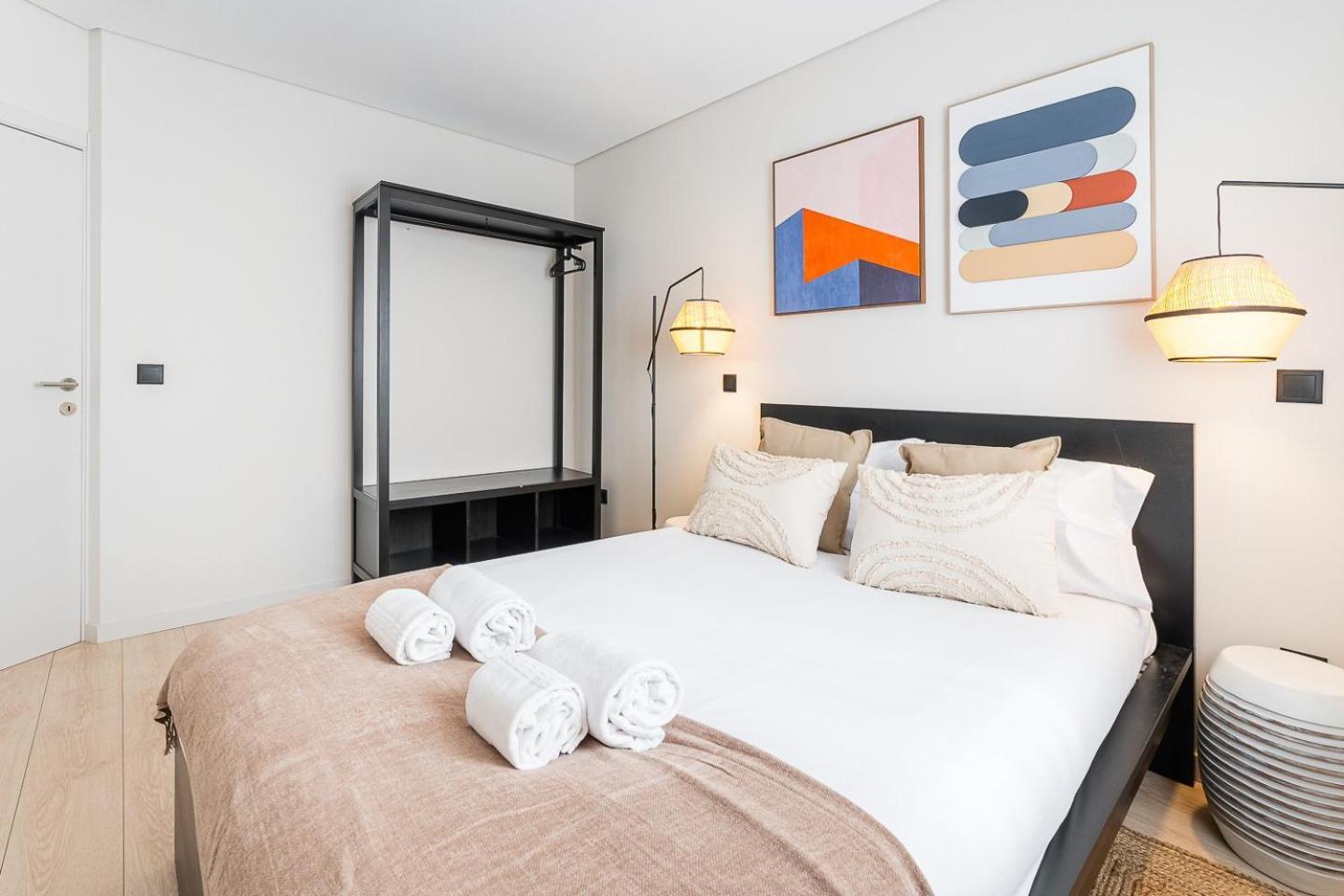 Guestready - Quental Wallpaper Near Marques Square OOporto Exterior foto